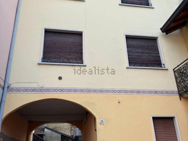 Casa in vendita a Cesano Maderno, Lombardia