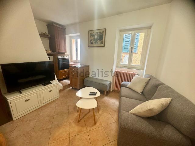 Casa in vendita a Varese Ligure, Liguria