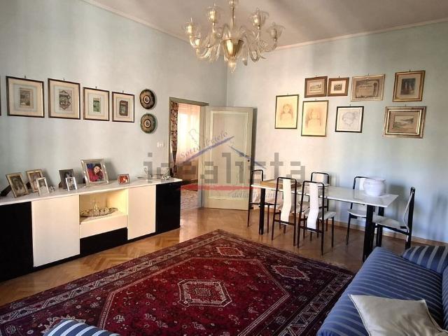 Casa in vendita a Palazzo Del Pero, Toscana