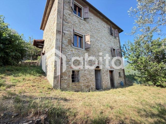 Casa in vendita a La Corte, Loro Ciuffenna