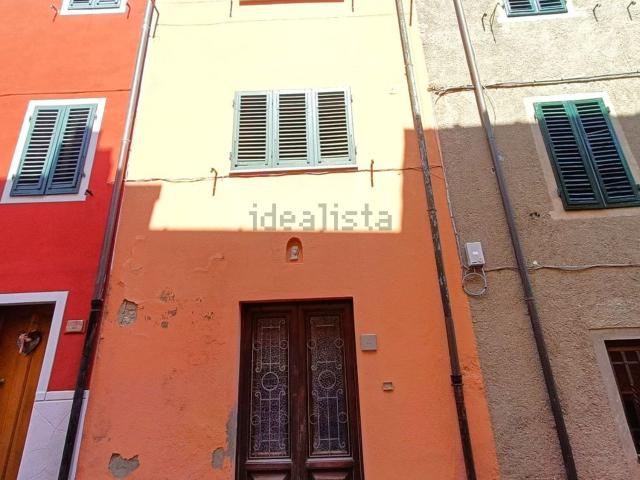 Casa in vendita a San Salvatore, Montecarlo