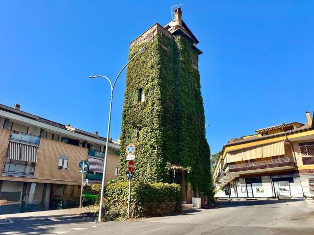 Casa in vendita a Tre Pini, Roma