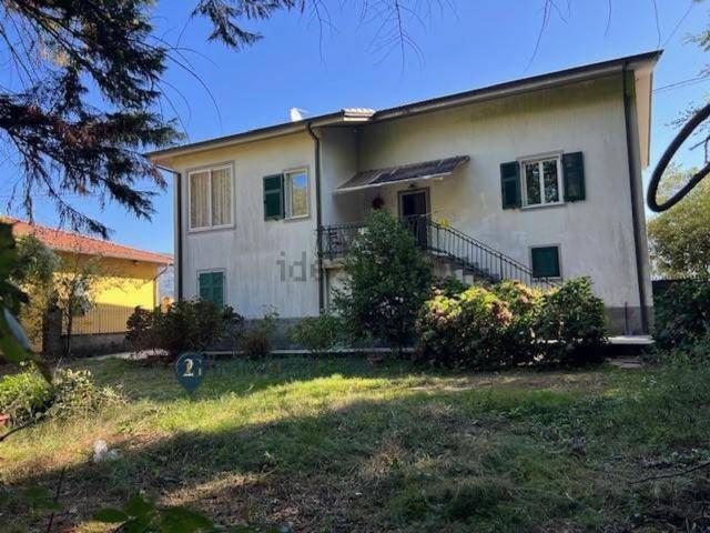 Casa in vendita a Follo Alto, Follo