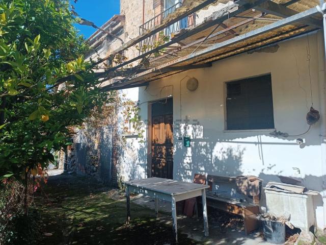 Casa in vendita a Sant'angelo A Cupolo, Campania