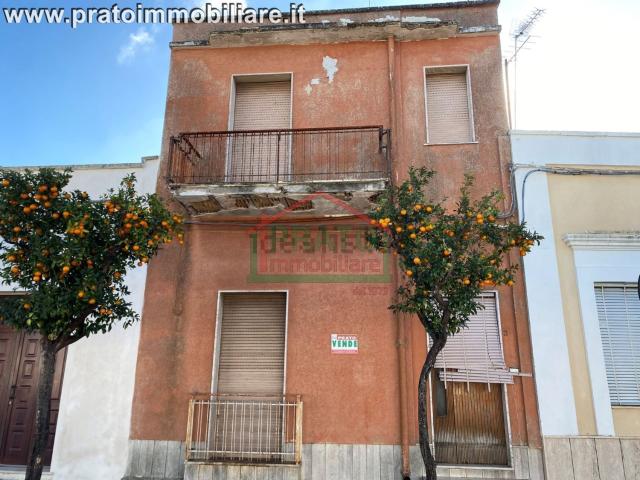 Casa in vendita a Campi Salentina, Lecce