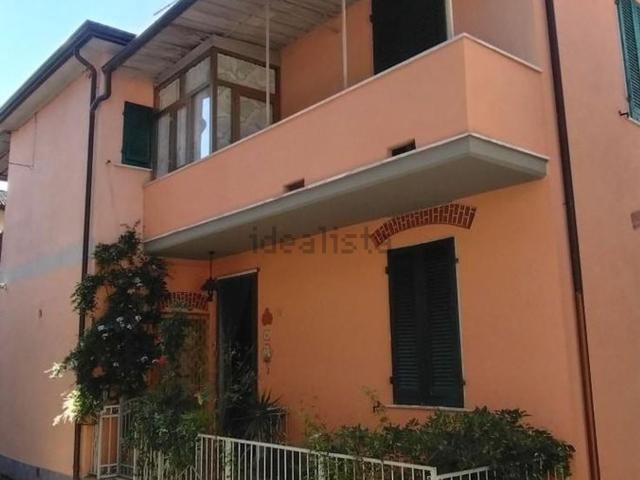 Casa in vendita a Ortola, Massa