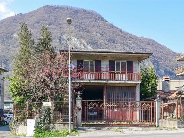 Casa in vendita a Canzo, Lombardia