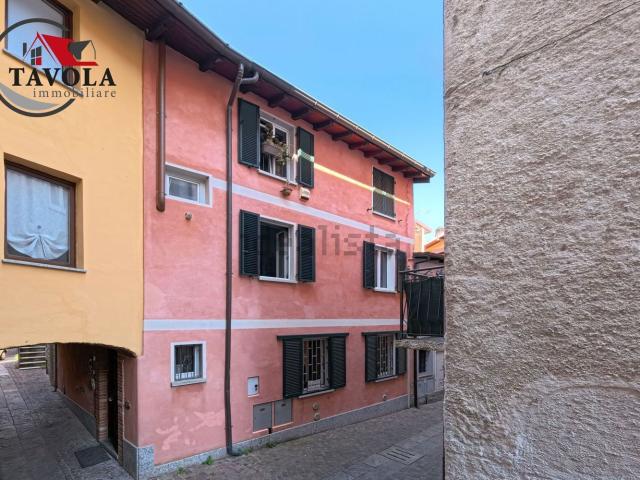 Casa in vendita a Comunità Montana del Piambello, Porto Ceresio