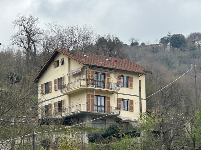 Casa in vendita a Campomorone, Liguria