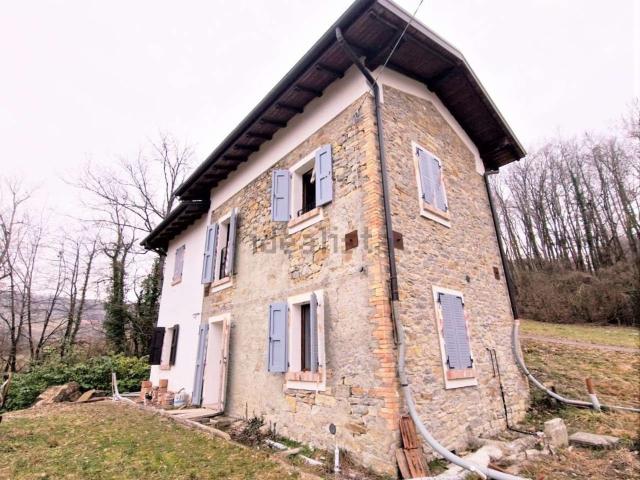 Casa in vendita a Appennino Reggiano, Re