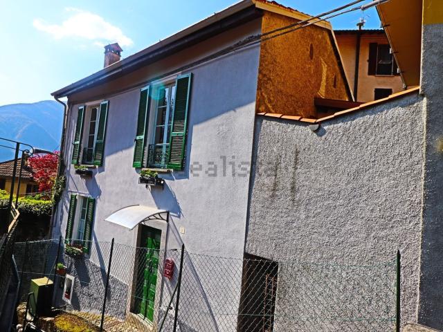 Casa in vendita a Rogaro, Tremezzina