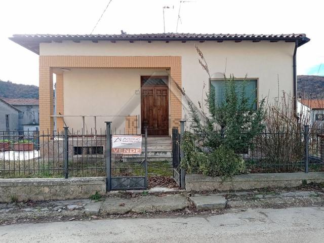 Casa in vendita a Prata D'ansidonia, Abruzzo
