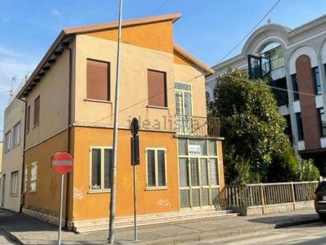 Casa in vendita a Taglio di Po, Rovigo