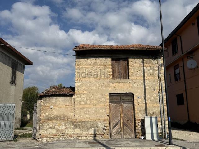 Casa in vendita a San Pelino, Avezzano
