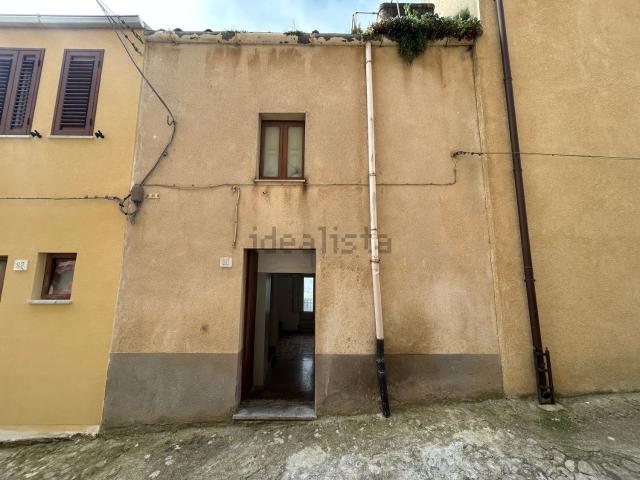 Casa in vendita a Gangi, Sicilia