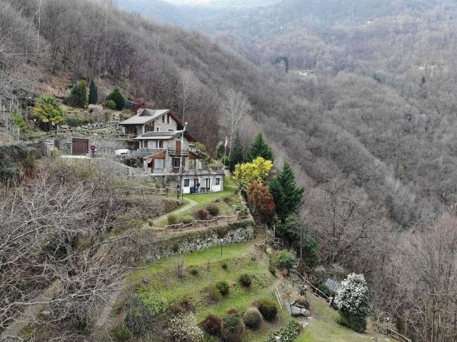Casa in vendita a Pianello Del Lario, Lombardia