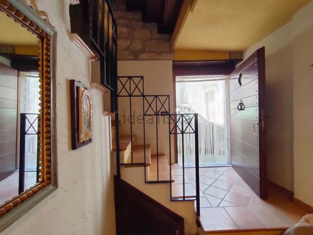 Casa in vendita a Pietraroja, Campania