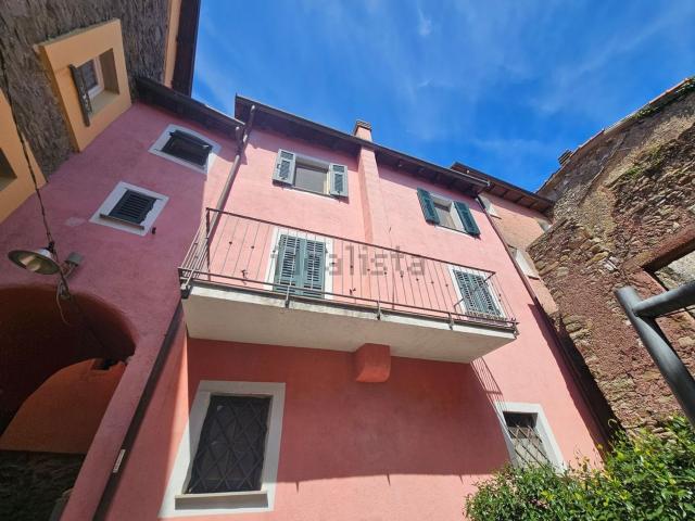Casa in vendita a Pignone, Liguria