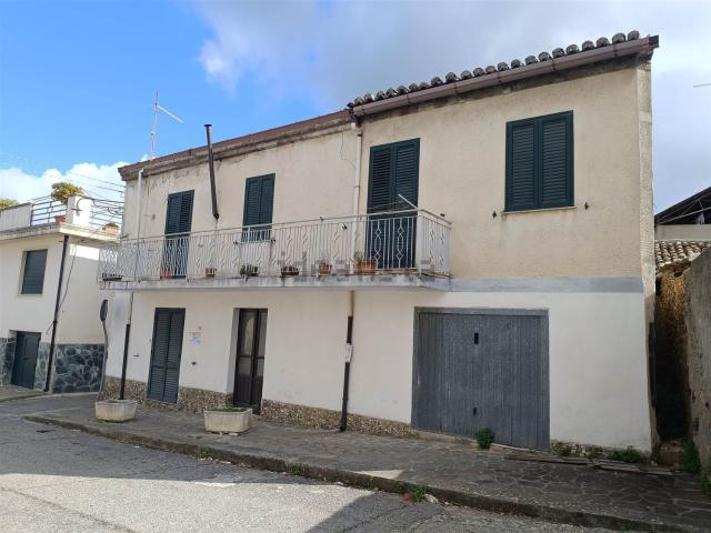 Casa in vendita a Calabria, Reggio Calabria
