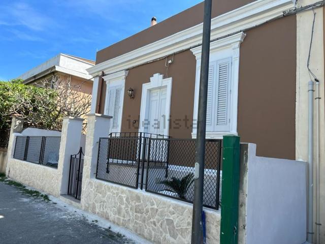 Casa in vendita a Calabria, Reggio Calabria