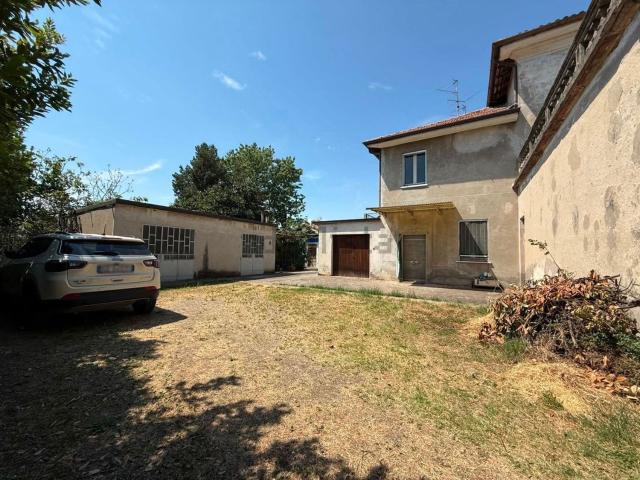 Casa in vendita a Villaggio Famiglia, Rovato