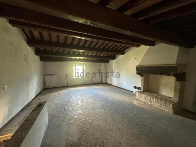 Casa in vendita a Mugnano, Nocera Umbra