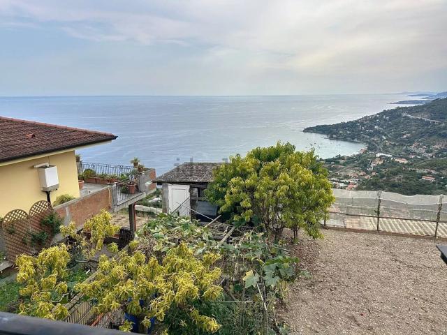 Casa in vendita a Latte, Ventimiglia