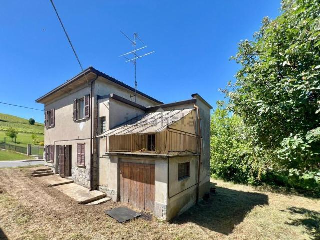 Casa in vendita a Pietra De' Giorgi, Lombardia
