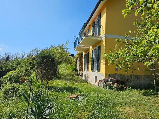 Casa in vendita a Bracco, Moneglia