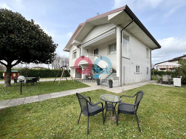 Casa in vendita a Portogruaro, Veneto