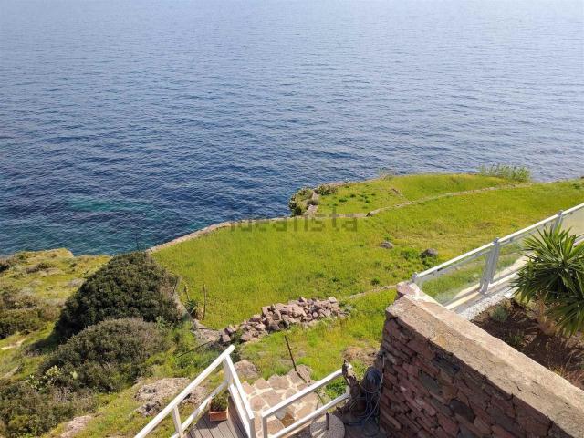 Casa in vendita a Capraia Isola, Toscana