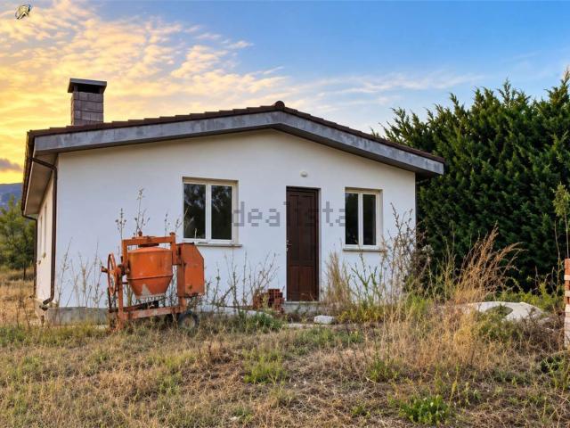 Casa in vendita a Civitaquana, Pescara