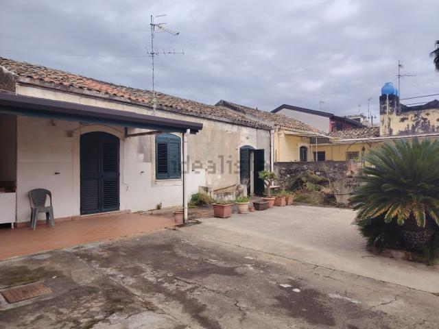 Casa in vendita a Riposto, Catania