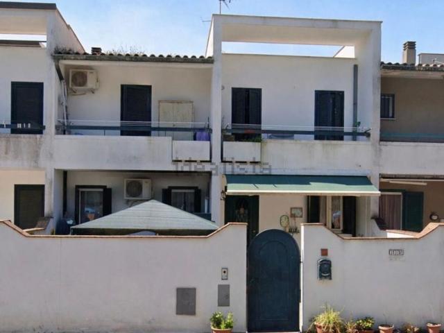 Casa in vendita a Sabaudia, Lazio