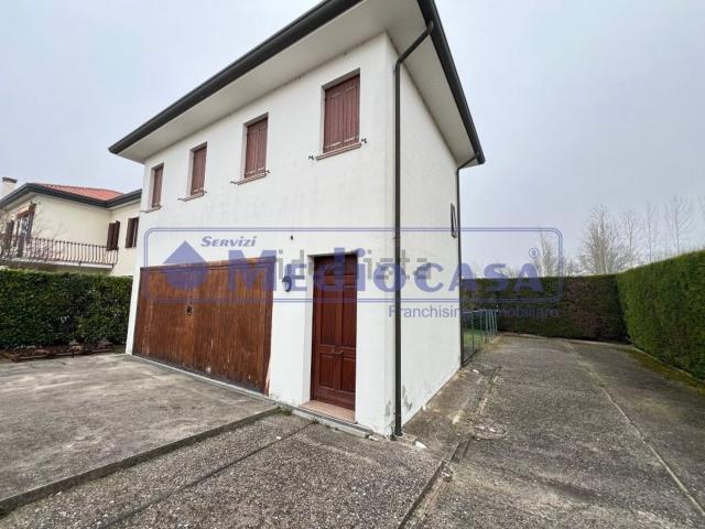 Casa in vendita a Ceregnano, Veneto