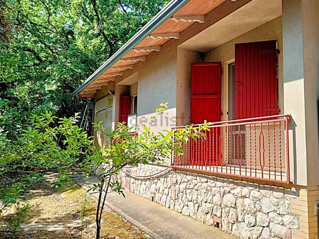 Casa in vendita a Bettona, Umbria