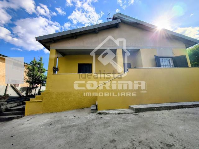 Casa in vendita a Valle Mazzone, Roma Capitale
