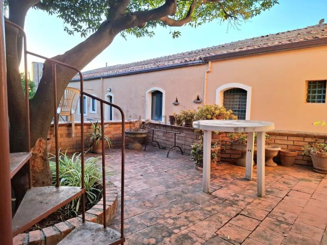 Casa in vendita a Rodì Milici, Sicilia