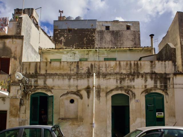 Casa in vendita a Ragusa Ibla, Ragusa