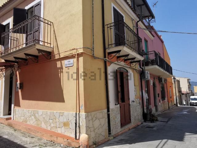 Casa in vendita a Furnari, Sicilia