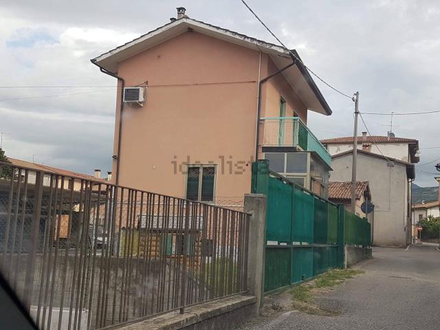 Casa in vendita a Domegliara, Sant'Ambrogio di Valpolicella
