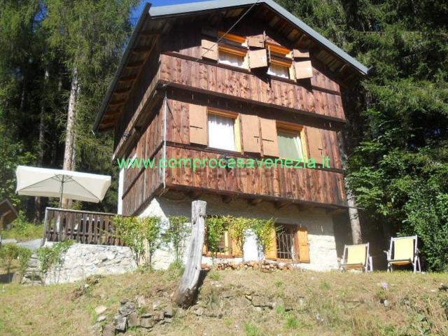 Casa in vendita a Val di Zoldo, Veneto