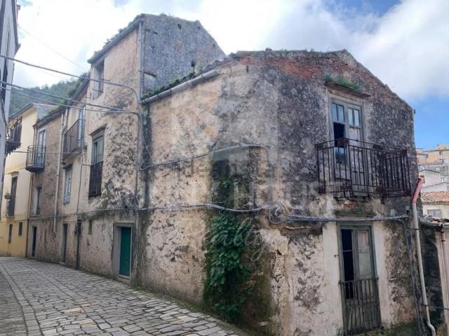 Casa in vendita a Gratteri, Sicilia
