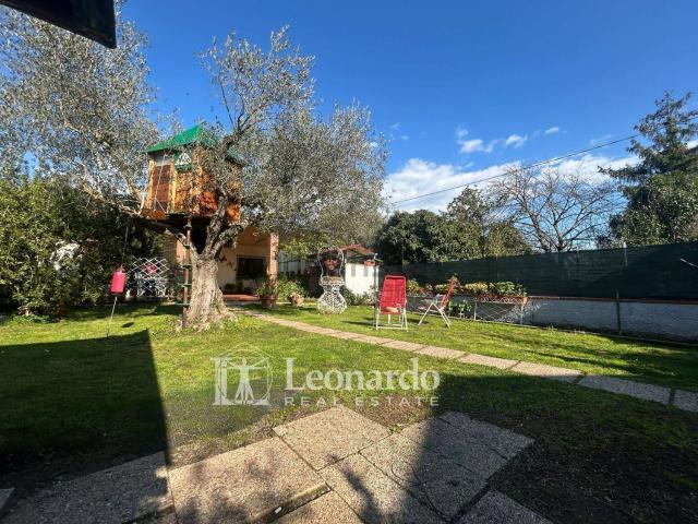 Casa in vendita a Camaiore, Toscana
