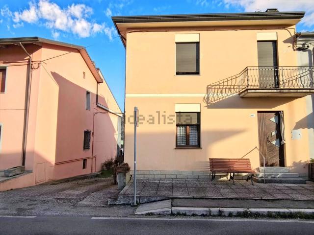 Casa in vendita a Unione dei comuni Valle del Savio, Cesenà