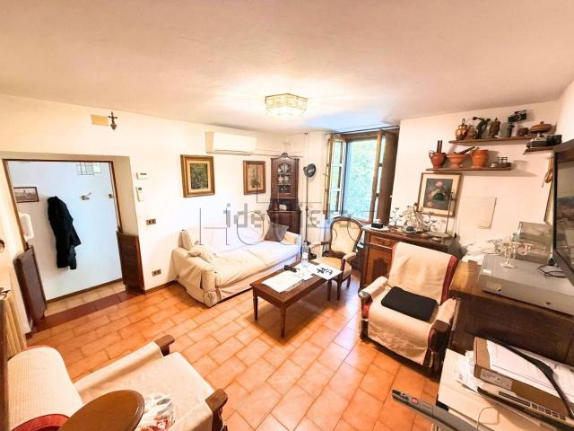 Casa in vendita a Colle di Santa Maria, Arezzo