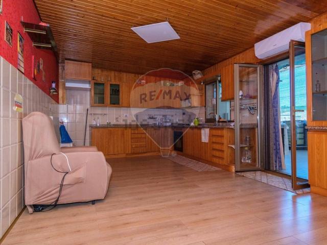 Casa in vendita a Monte, Piazza