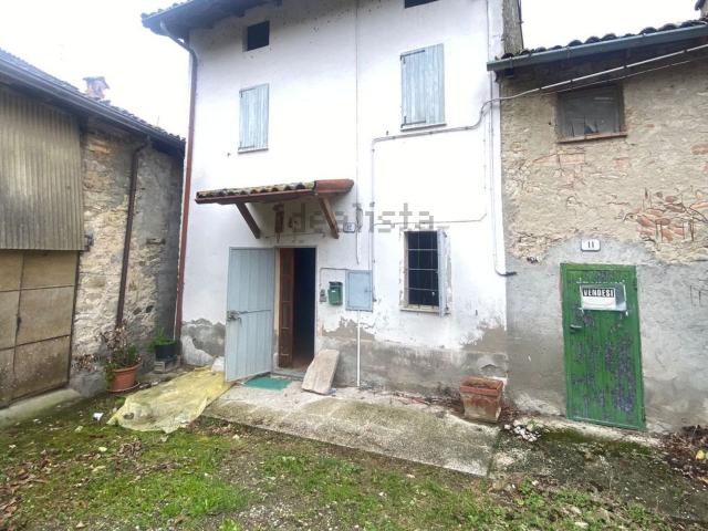 Casa in vendita a Case Rebuffi, Pianello Val Tidone