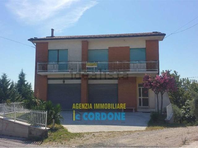 Casa in vendita a Massa Fermana, Fermo