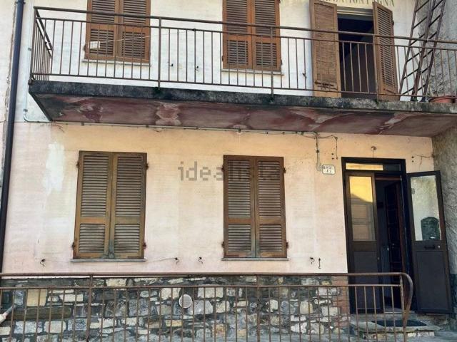 Casa in vendita a Corniglio, Reggio Emilia
